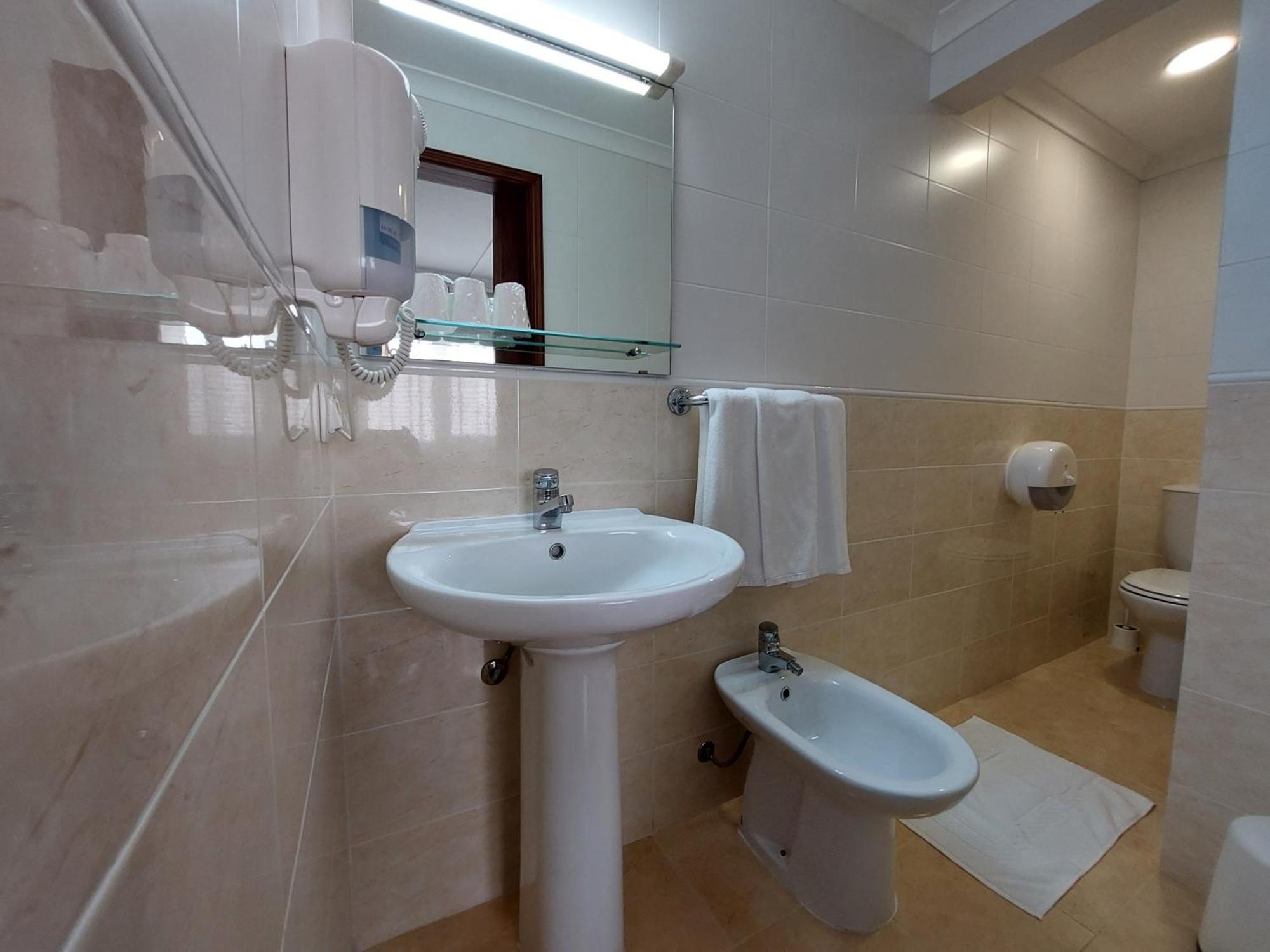 Hotel Santiago Ílhavo Pokoj fotografie
